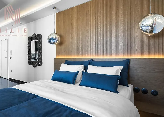 Calliope Penthouse, Nilie Hospitality Mgmt *